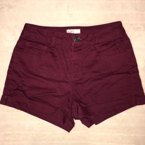 Juniors shorts- maroon & black; size 3. Like new.